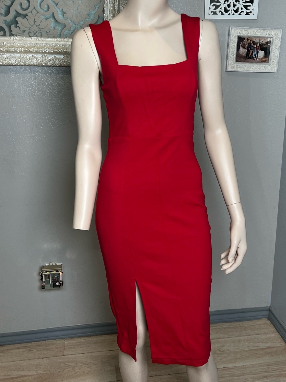 Lulu’s Red Square-Neck Midi Dress and Thigh Slit